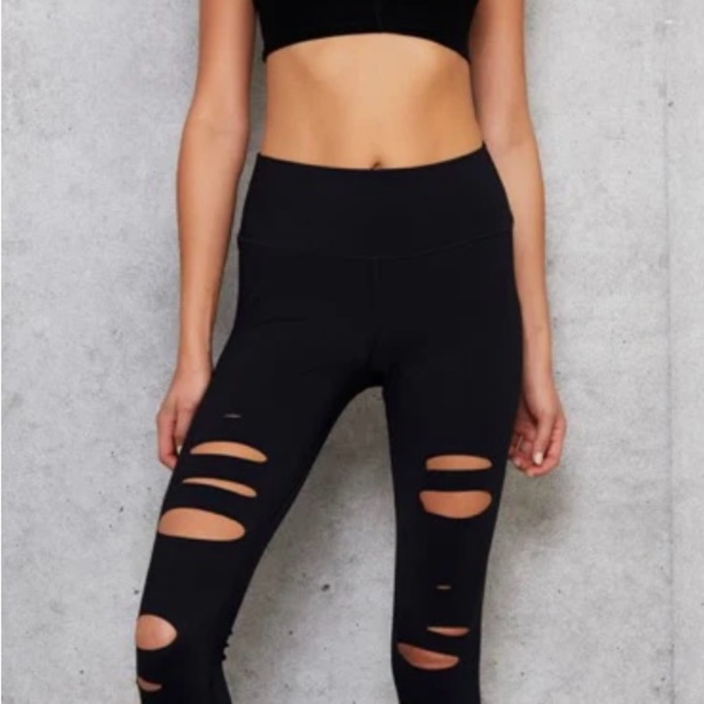 ALO Yoga Black warrior Cut-Out Leggings